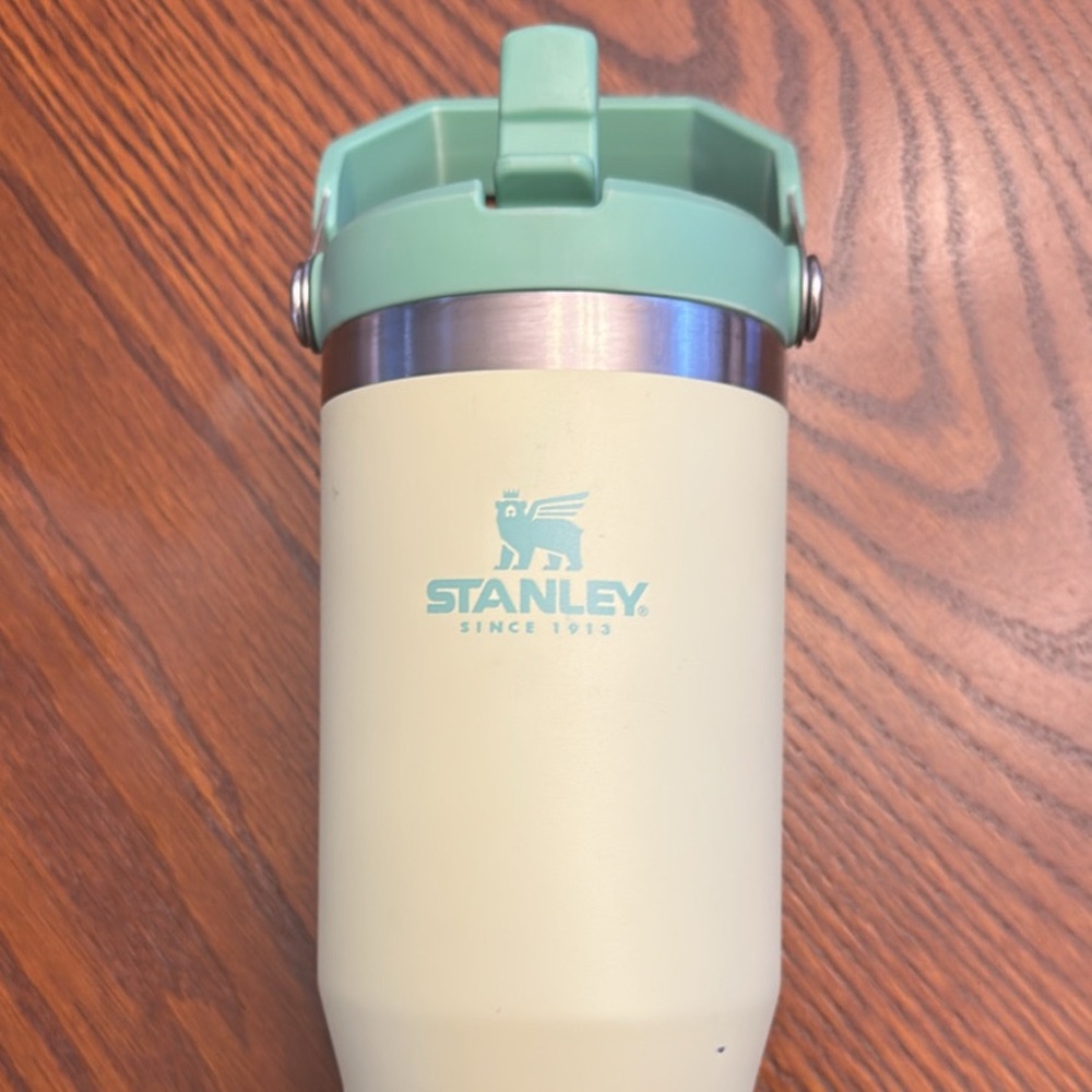 Stanley Ice Flow Flip Straw Tumbler 30oz, Citron